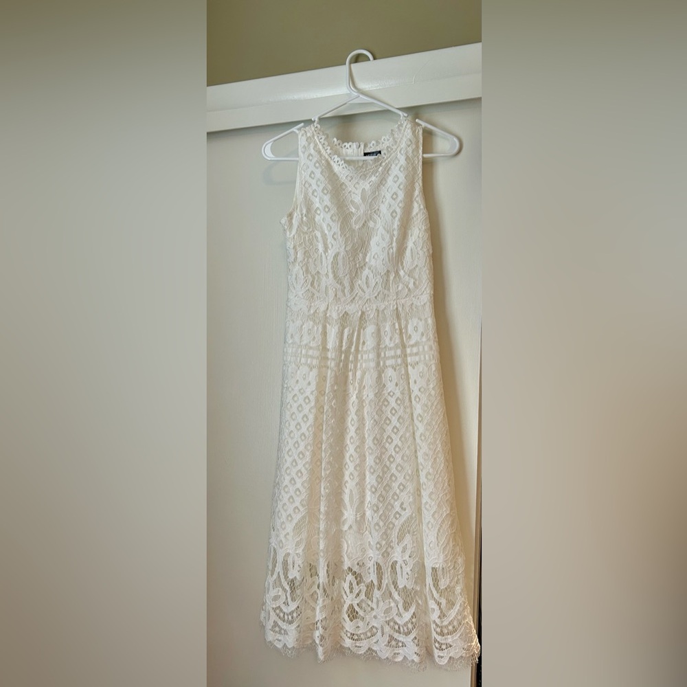 Elegant White Lace Dress